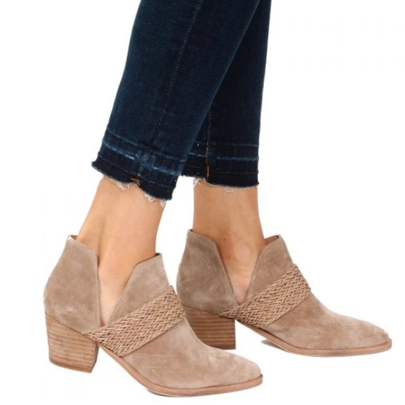 Elaine Turner Shoes - Elaine Turner Suede Leather Ankle Boots 9.5